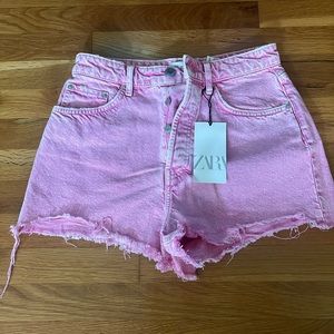 Zara high rise denim shirt. Pink. Frayed hem. Size 8